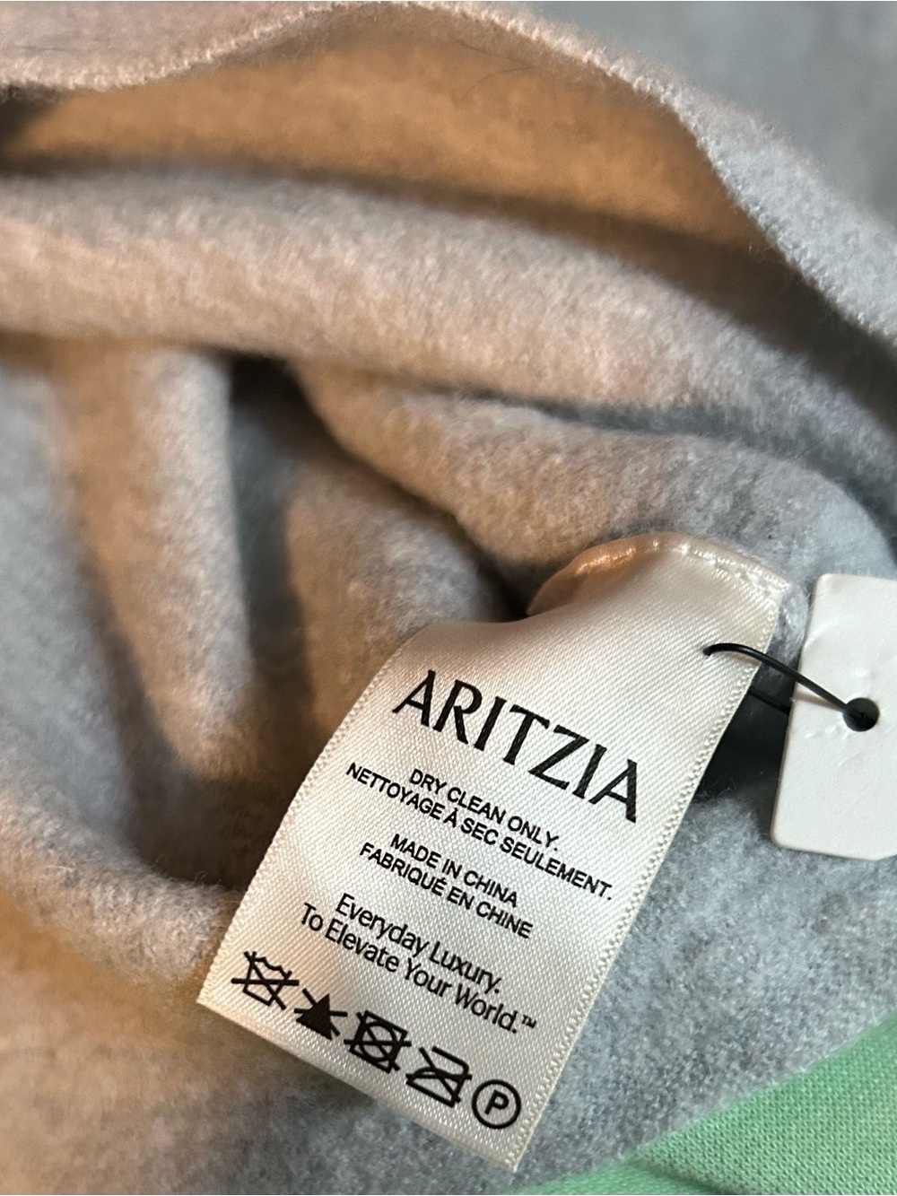 Aritzia The Group Light Gray Mock Neck 100% wool large Women's Sweater NWOT - Picture 5 of 5